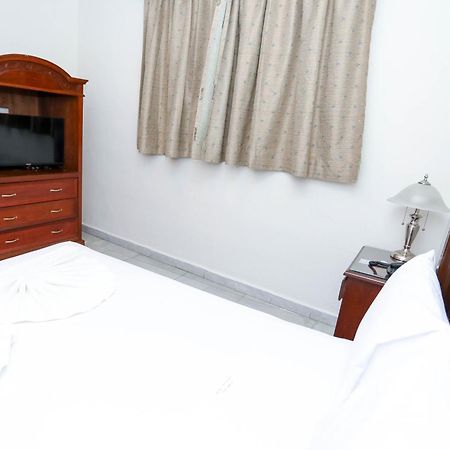 Hotel Avenida Канкун Экстерьер фото