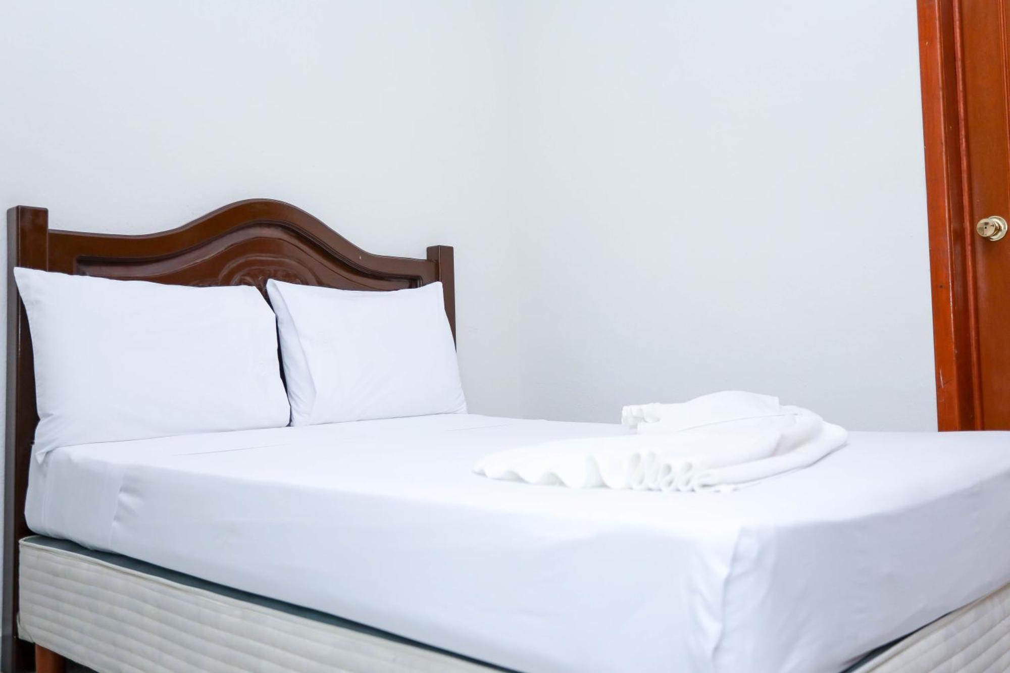 Hotel Avenida Канкун Экстерьер фото