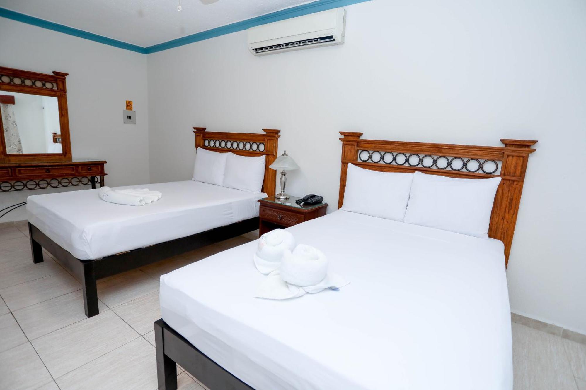 Hotel Avenida Канкун Экстерьер фото