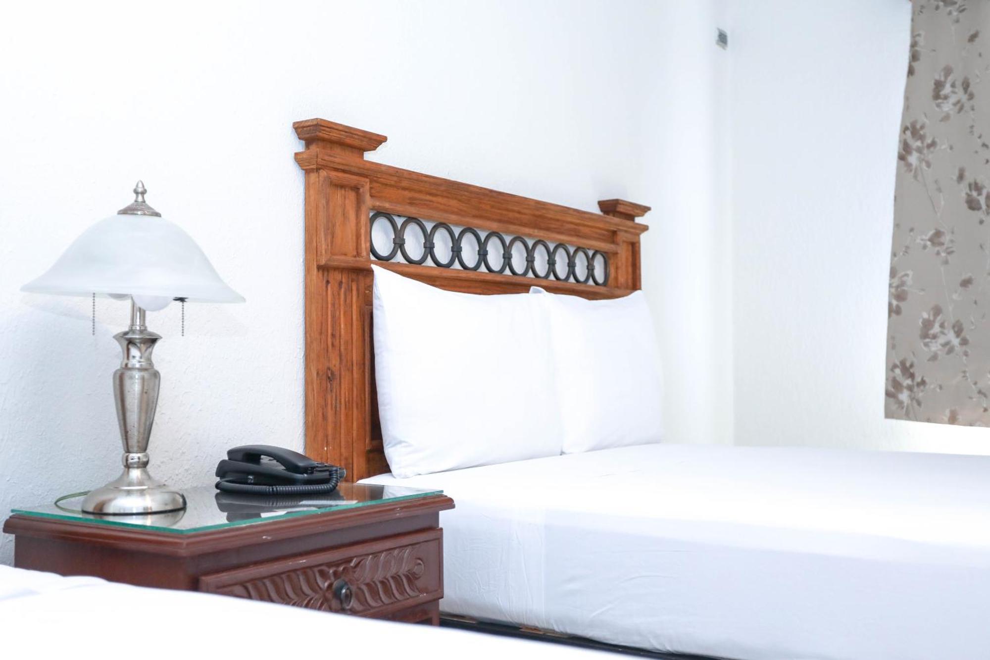 Hotel Avenida Канкун Экстерьер фото