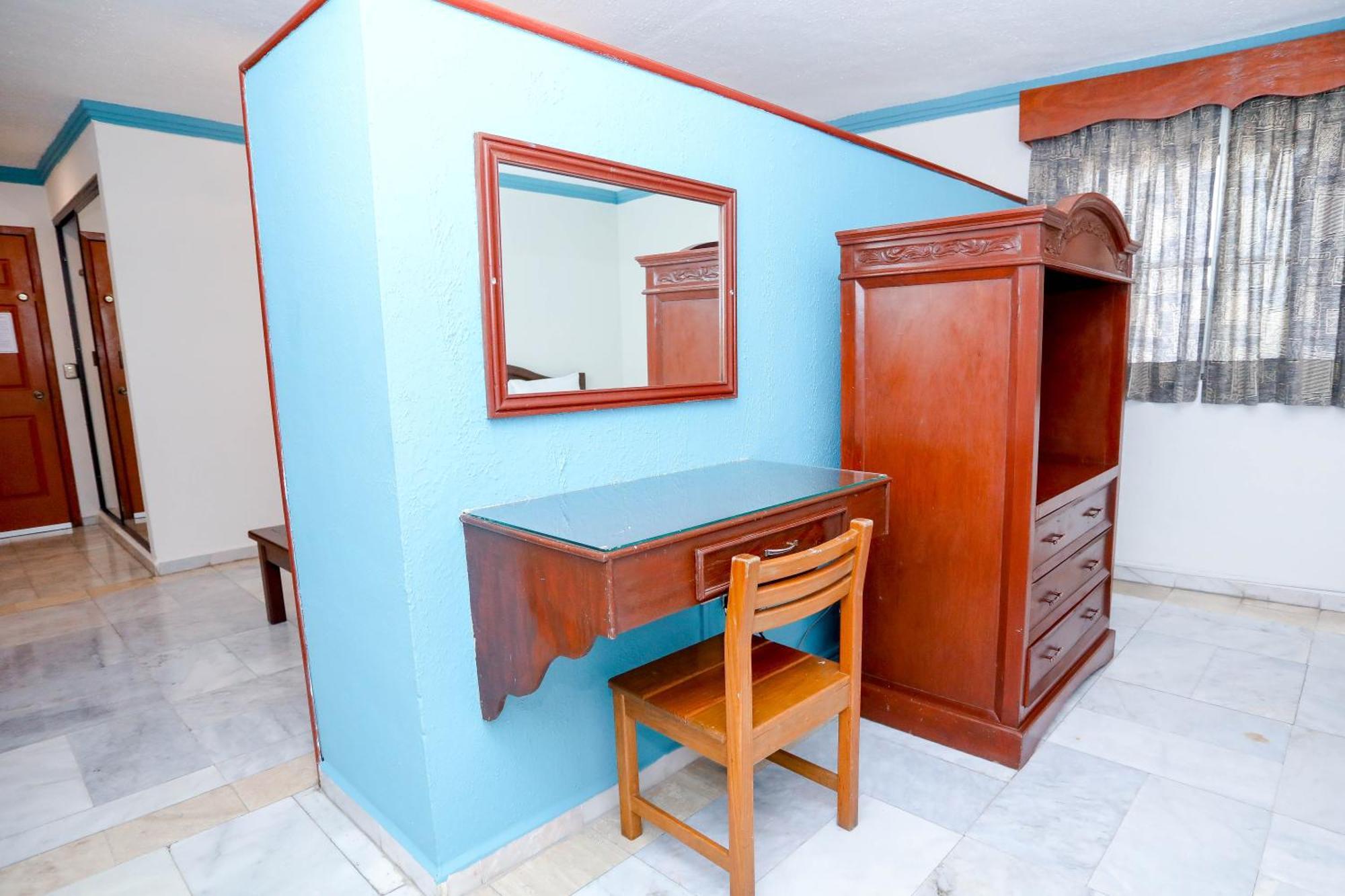 Hotel Avenida Канкун Экстерьер фото