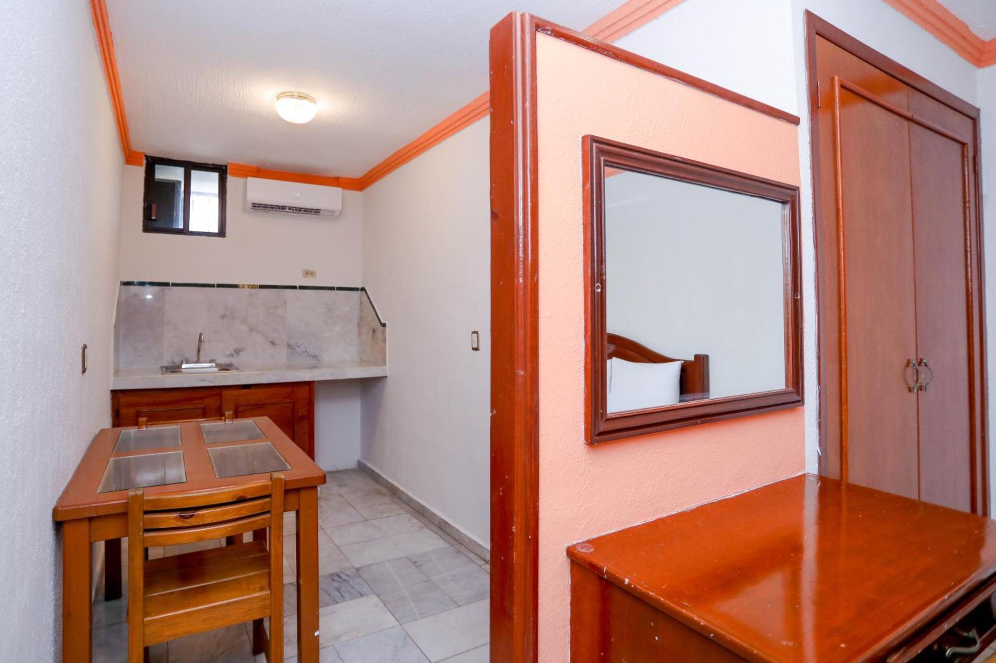 Hotel Avenida Канкун Экстерьер фото