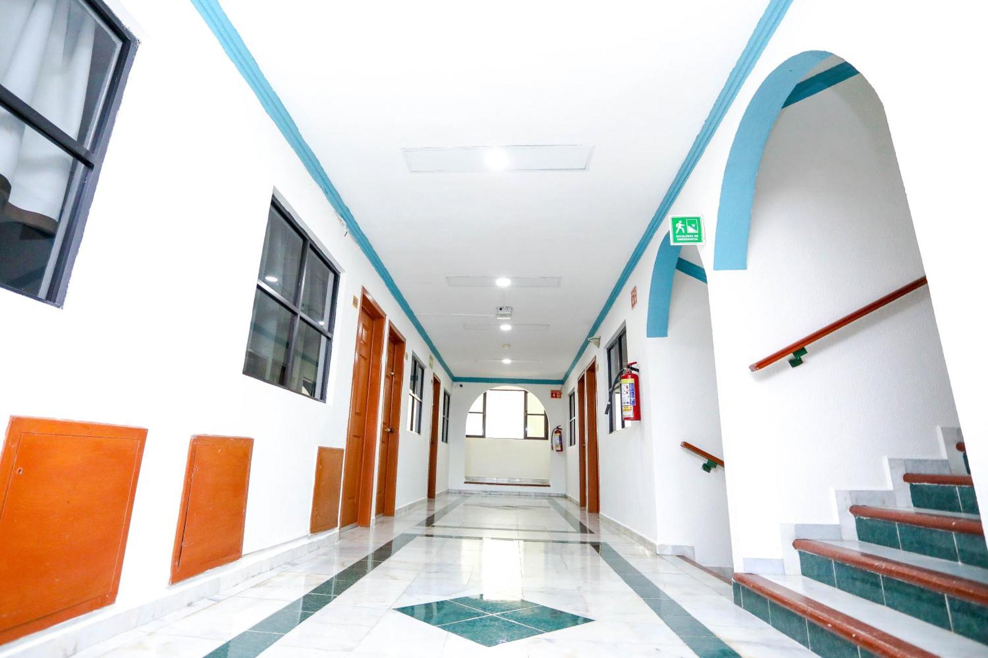 Hotel Avenida Канкун Экстерьер фото